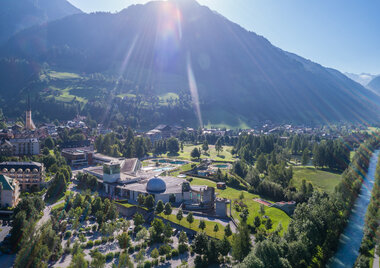 Panorama Alpentherme Blick Bad Gastein | © Alpentherme Gastein/Gerhard Michel