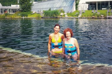 Aqua-Jogging im Thermalwasserbadesee | © Alpentherme Gastein