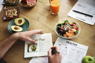 Diaetologie Abnehmplan | © Freepik.com/Rawpixel.com