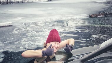 Eisbaden mit Christian Redl | © Alpentherme Gastein