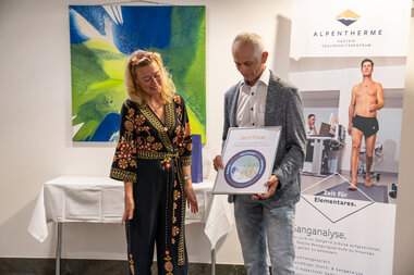 Ganganalyse Zertifikatsverleihung Kirsten Goetz Neumann | © Alpentherme Gastein/Conny Rupp