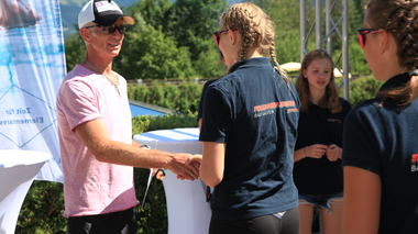 AlpenthermeGastein_Triathlon_Preisverleihung | © Alpentherme Gastein/Szedlarik