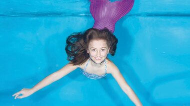 Nixenschwimmen in der Alpentherme | © Quietschenten Wasserwelt/Per Højgaard Nielsen